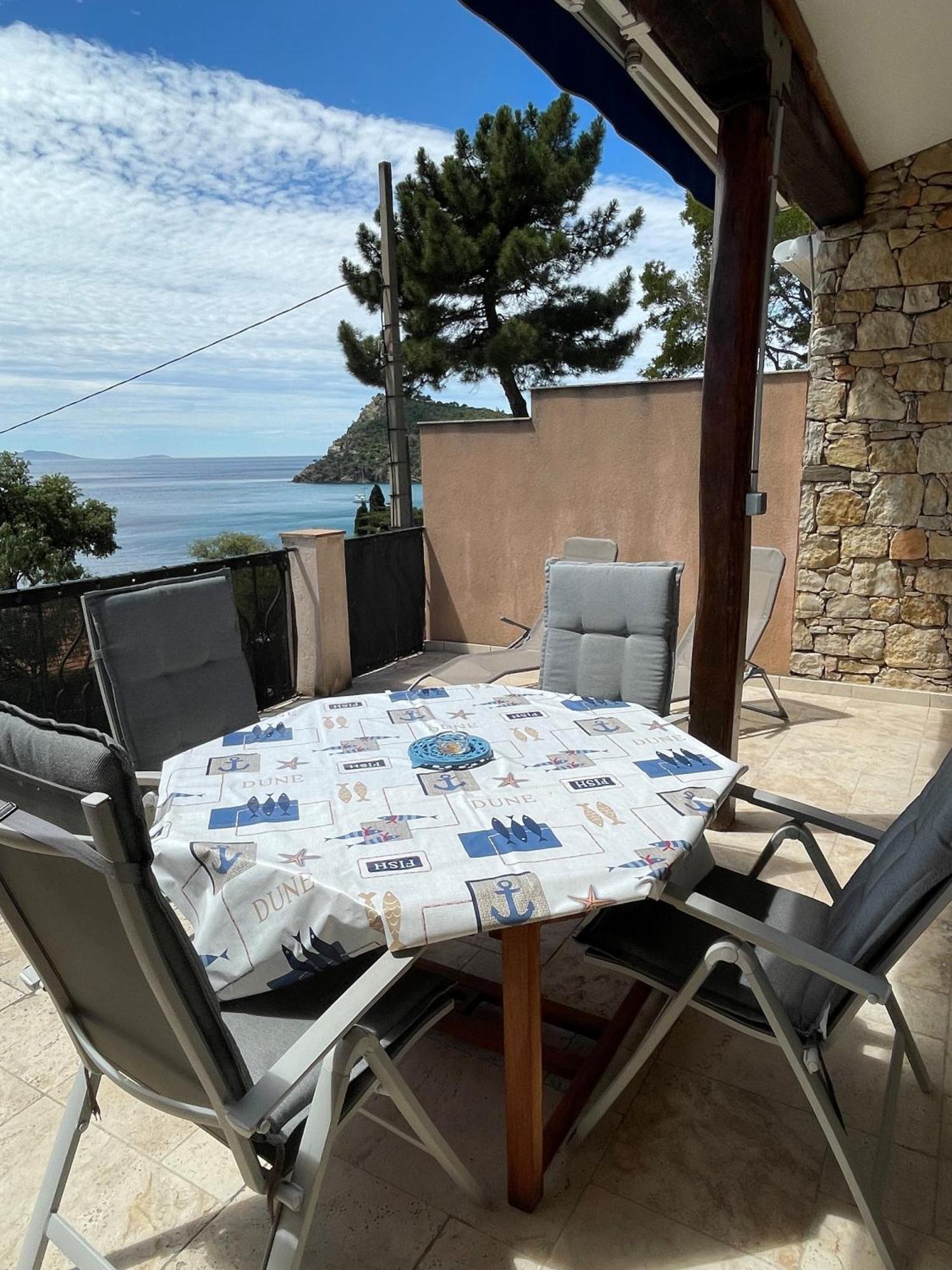 Le Rayol-Canadel-sur-Mer Residence Le Golfe Bleu מראה חיצוני תמונה