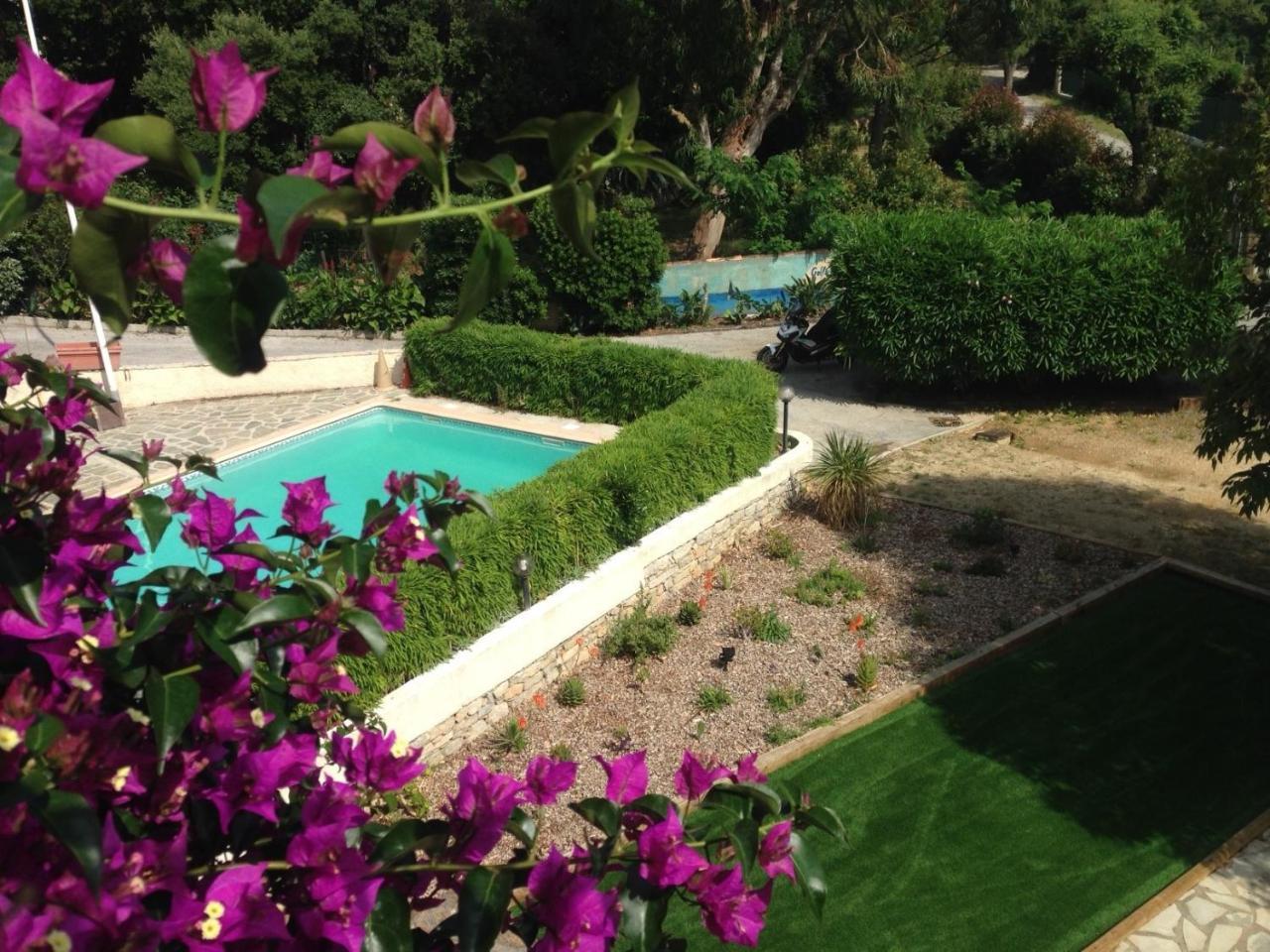 Le Rayol-Canadel-sur-Mer Residence Le Golfe Bleu מראה חיצוני תמונה